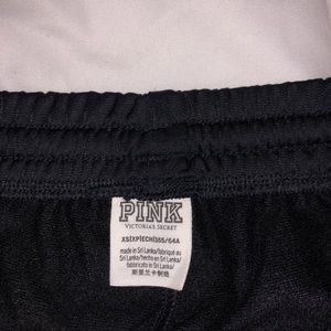 PINK breakaway snap on high-rise sweat pants 🖤